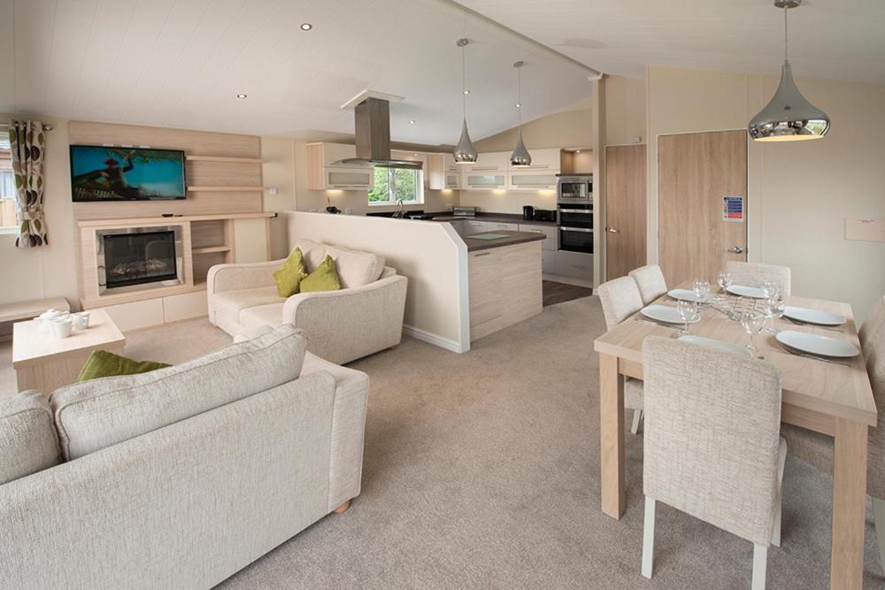 Llanrhidian Holiday Park Llanmorlais Экстерьер фото
